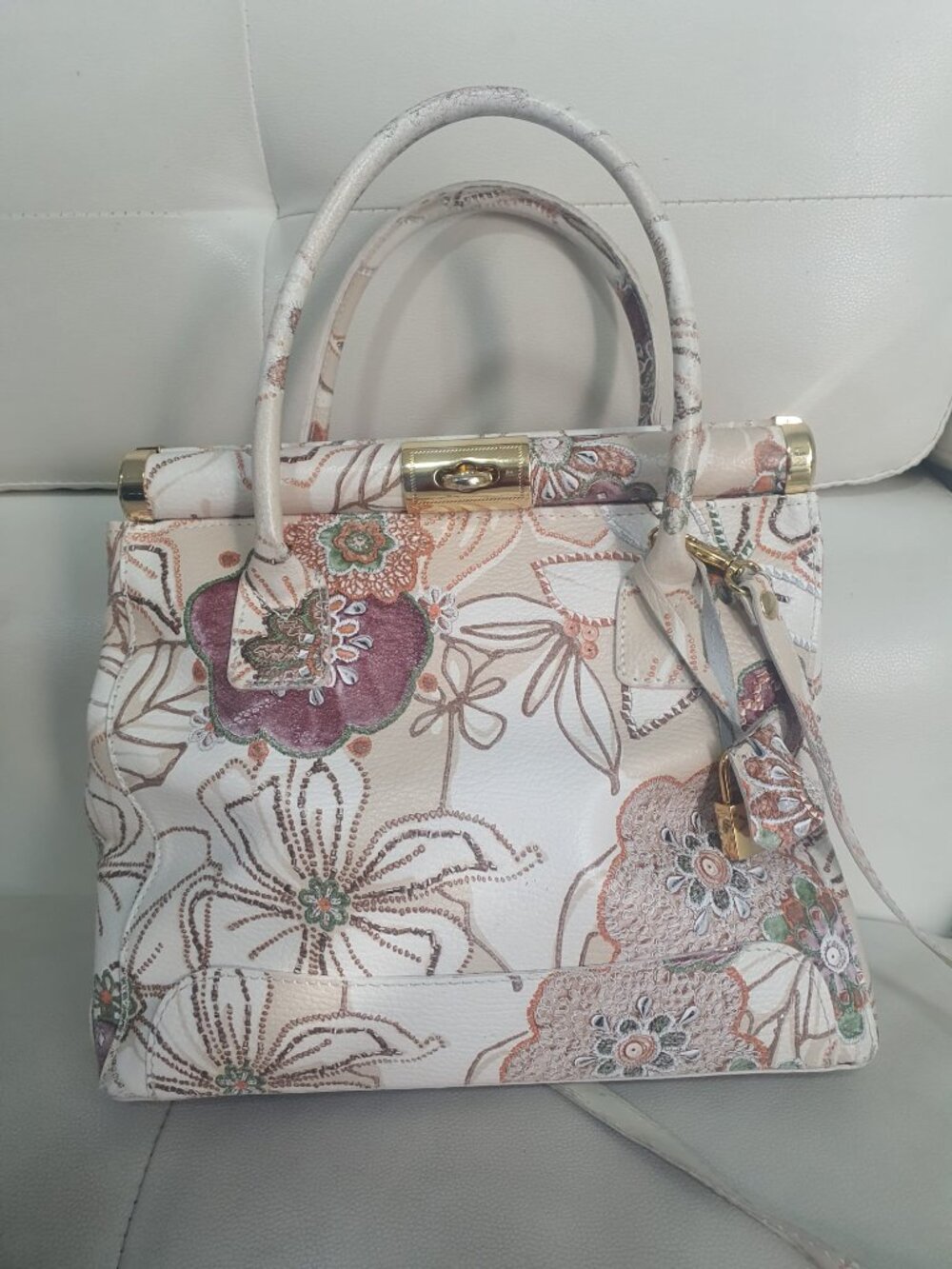 Pelle Di Giada Italian Leather Shoulder Bag